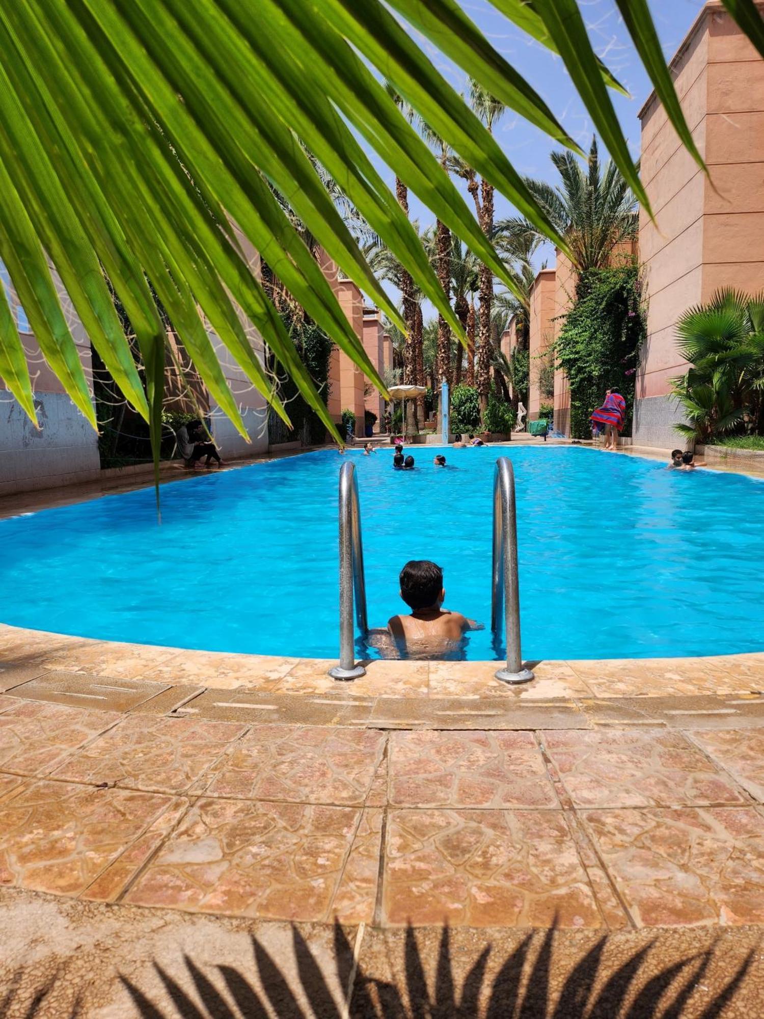 Riad With 3 Swimming Pools Hotel มาร์ราเกช ภายนอก รูปภาพ